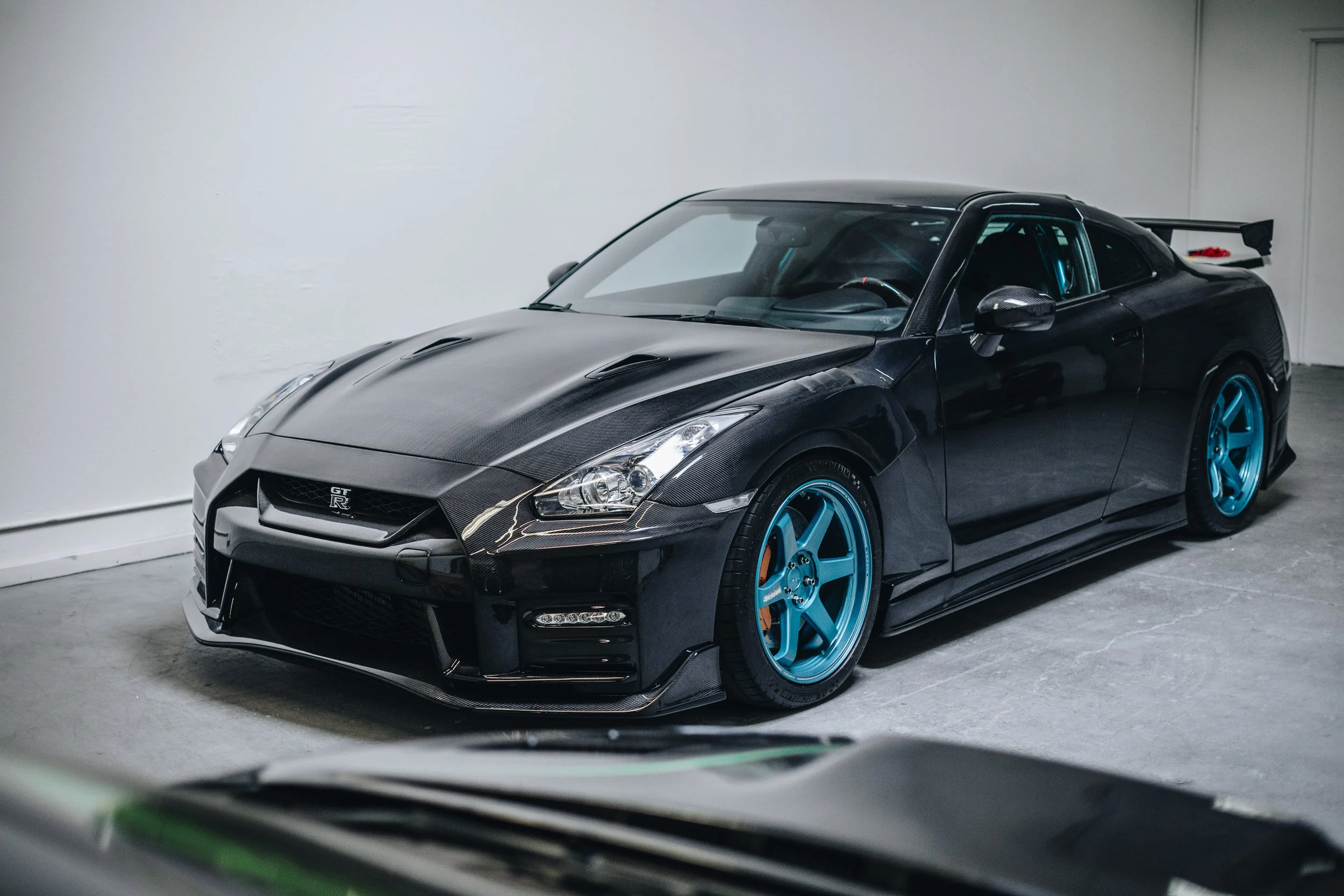 RS35 Vented Fenders — Fly1 Motorsports